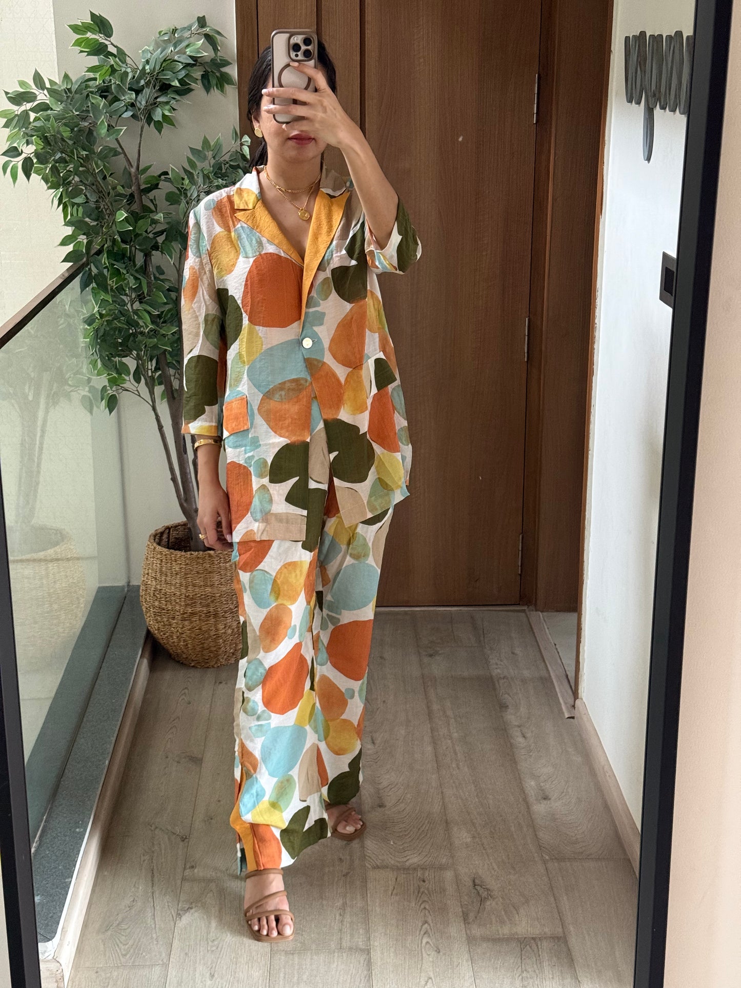 Abstract polka coord set