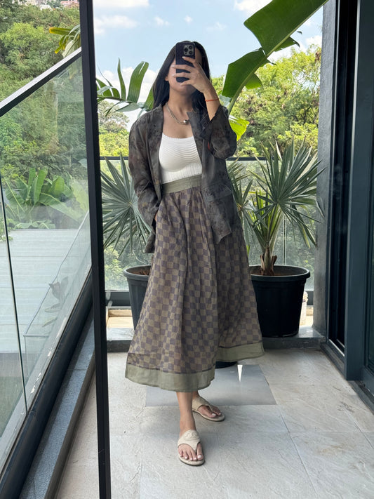 Joy skirt with printed olive jacket