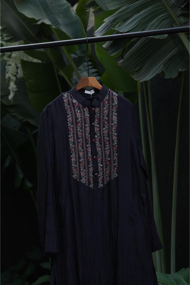 Floral Motif Kurta + Pants