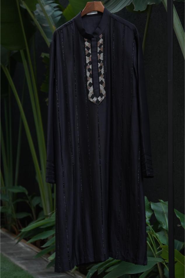 Black Kurta (Men's Wear Embroidered Kurta)