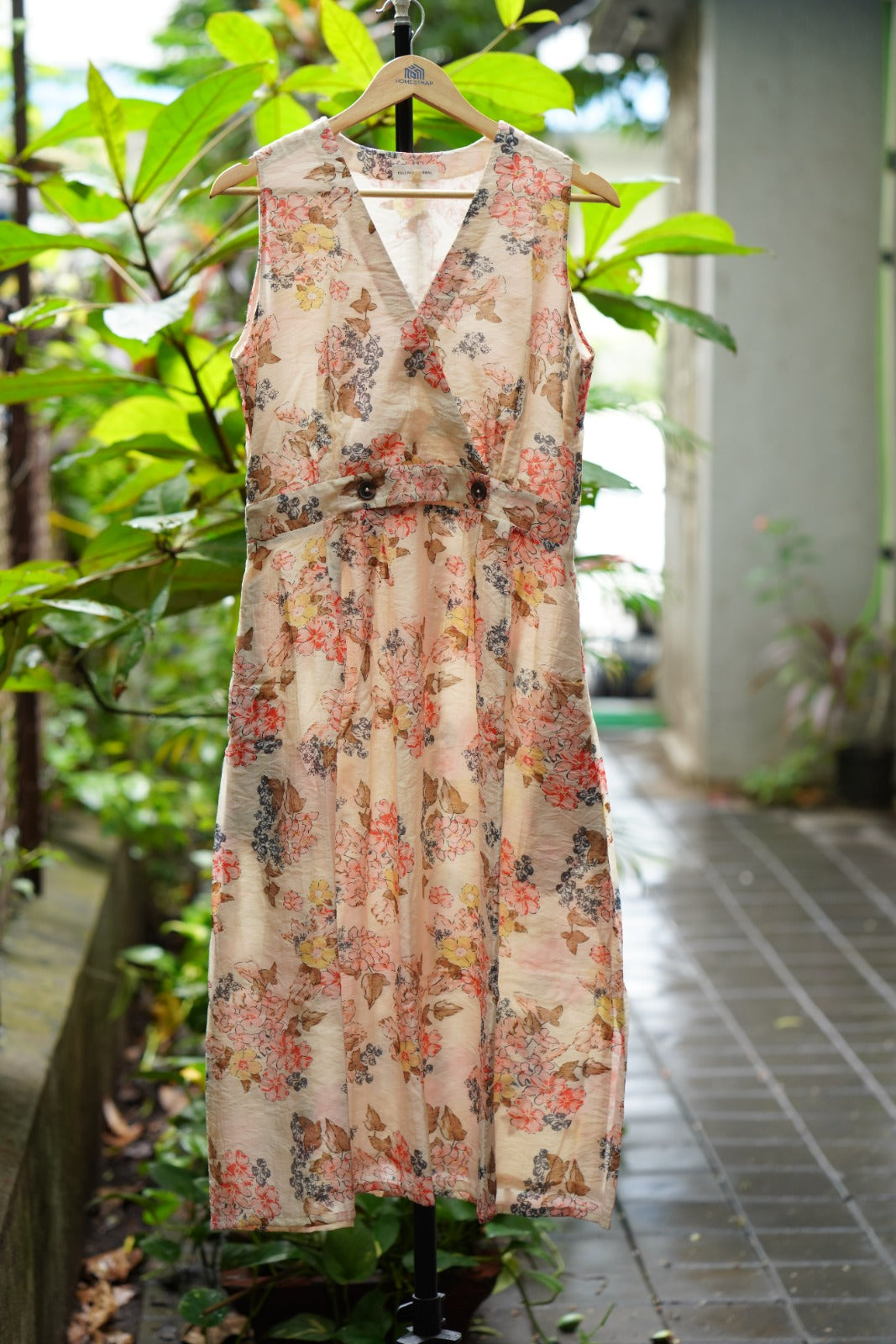 Offwhite floral dress