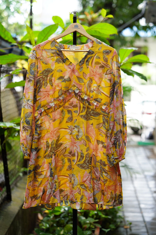 Yellow Hawaiian print dress