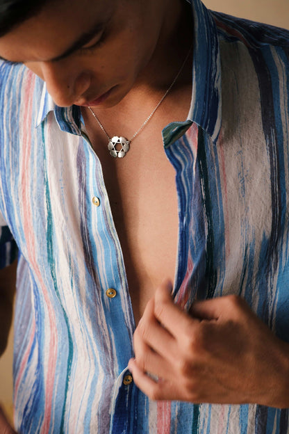 कोबाल्ट धारीदार शर्ट